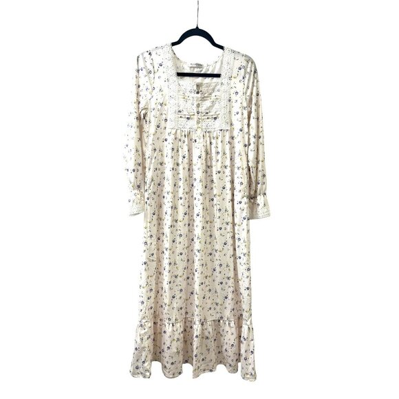 Rubehoow Other - NWT Rubehoow Women's Nightgown Victorian Long Sleeve Pockets Purple White Size S